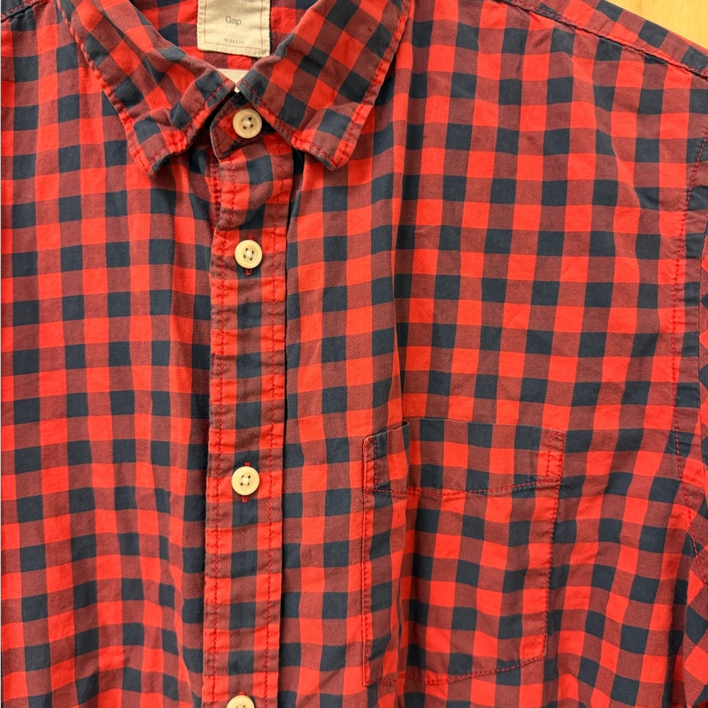 GAP Red and Navy Check Men's Button-Down Shirt